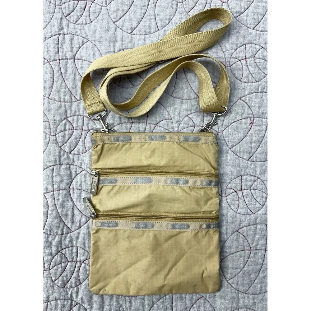 LeSportsac Kasey Crossbody Bag Beige 3 Zip Pockets / Women's Small